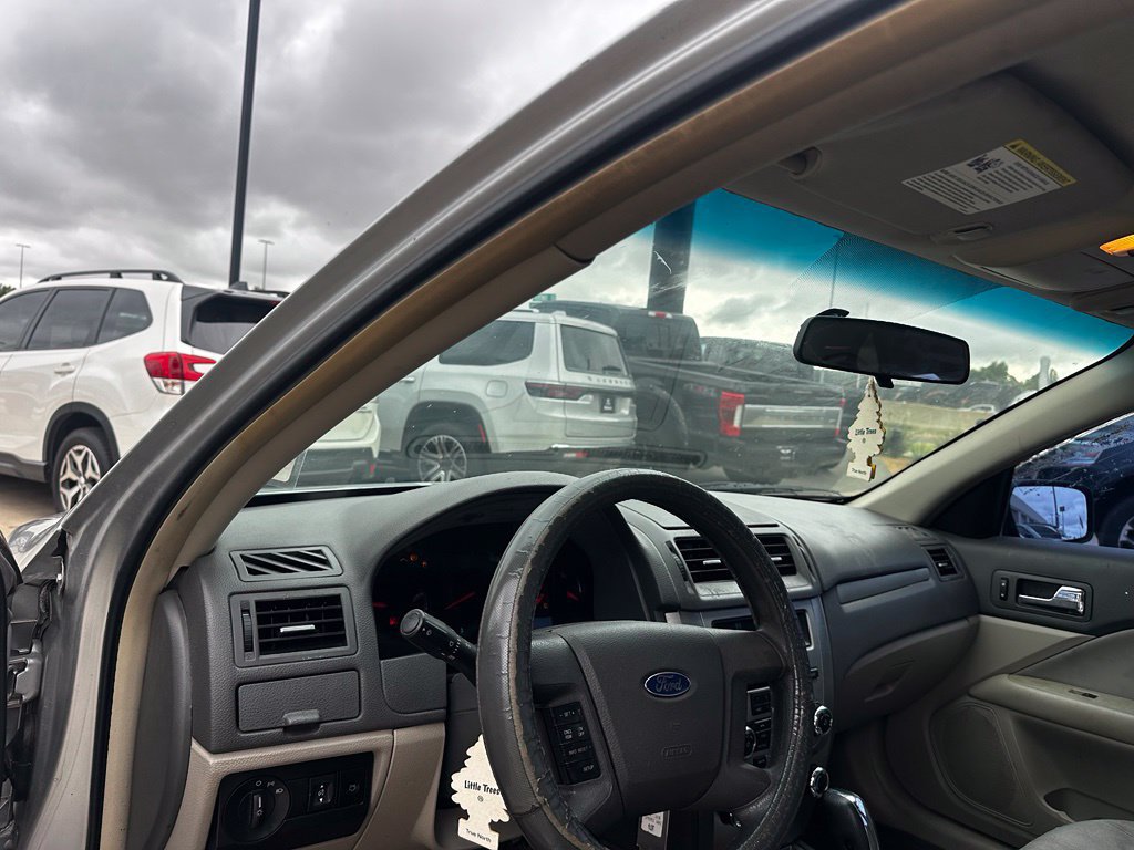 Used 2011 Ford Fusion S FWD image 21