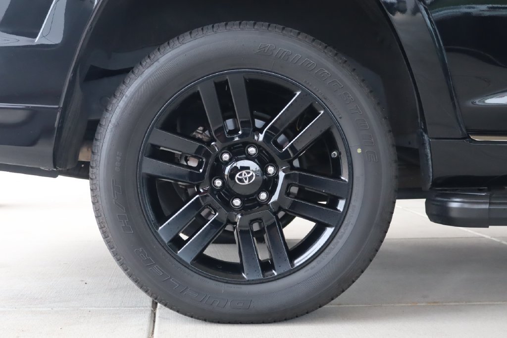 Used 2021 Toyota 4Runner Nightshade AWD/4WD image 11