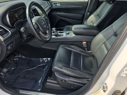 Used 2020 Jeep Grand Cherokee Limited w/ Premium Lighting Group AWD/4WD image 15