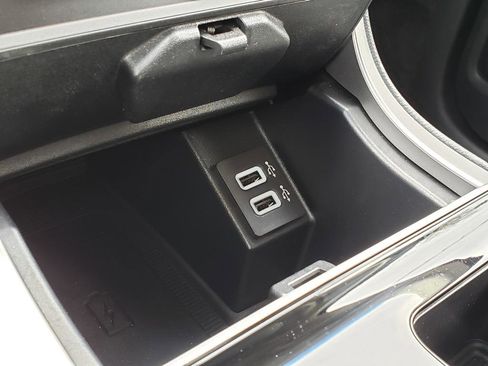 Used 2019 Ford Edge SEL w/ Equipment Group 201A image 24