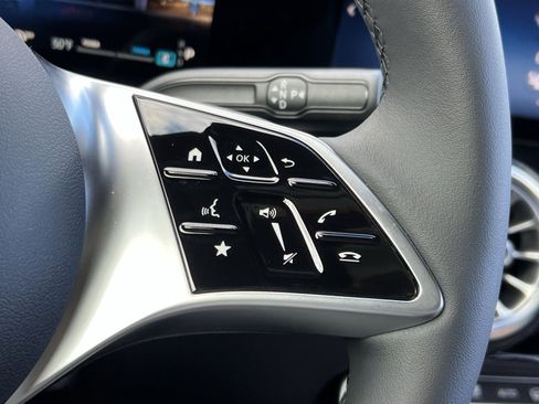 New 2026 Mercedes-Benz GLA 250 4MATIC image 29