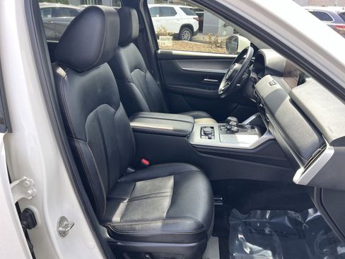 Used 2024 MAZDA CX-90 3.3 Turbo w/ Preferred Package AWD/4WD image 34