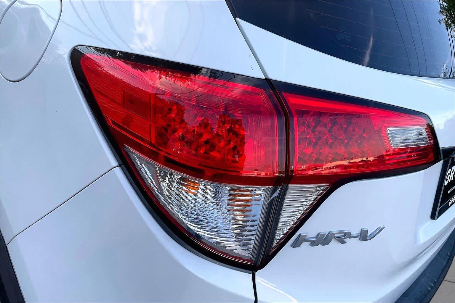 Used 2020 Honda HR-V LX image 28