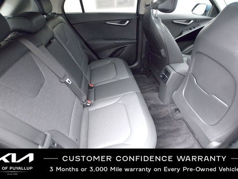Certified 2024 Kia Niro SX image 14