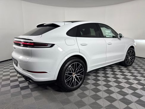 Used 2026 Porsche Cayenne Coupe AWD/4WD image 7