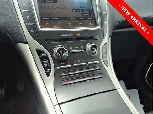 Used 2019 Lincoln Nautilus Premier AWD/4WD image 19