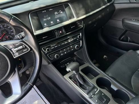 Used 2020 Kia Optima SE FWD image 34