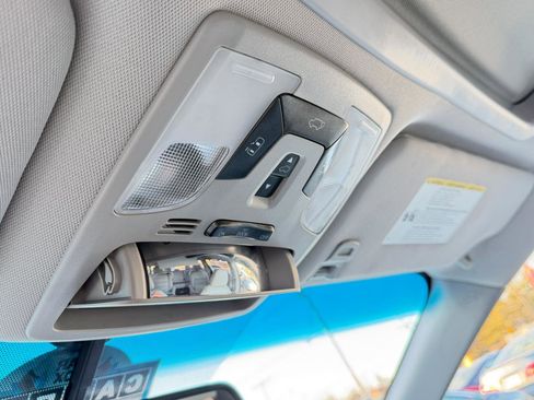 Used 2017 Toyota Sienna XLE Premium w/ Protection Package image 72