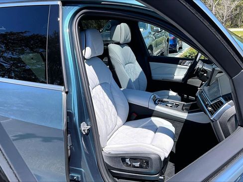 Certified 2026 BMW X5 xDrive50e image 9