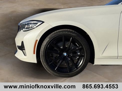 Used 2020 BMW 330i xDrive Sedan w/ Premium Package image 9