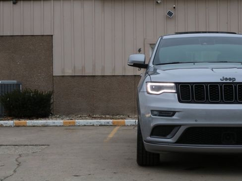 Used 2020 Jeep Grand Cherokee High Altitude image 3