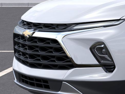 New 2026 Chevrolet Blazer LT w/ Sound & Technology Package AWD/4WD image 13