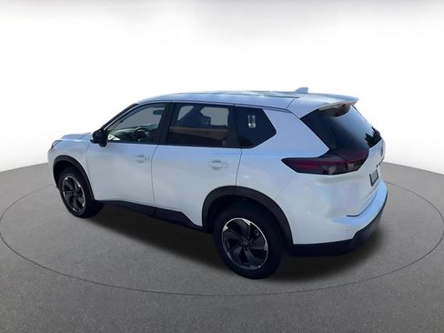 Used 2025 Nissan Rogue SV FWD image 10