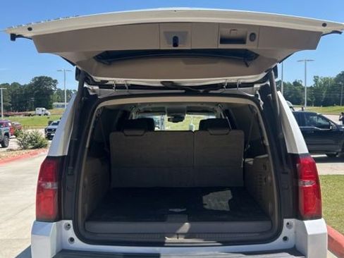 Used 2019 Chevrolet Suburban LT w/ Texas Edition Package RWD image 5
