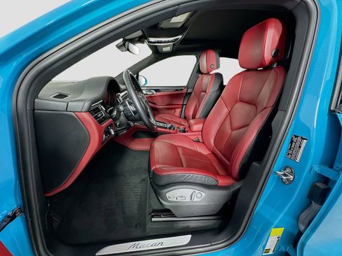 Used 2022 Porsche Macan image 5