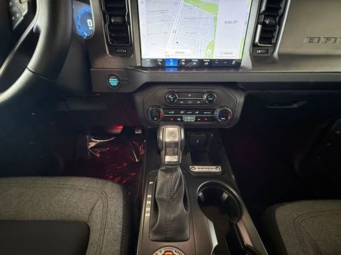 Used 2025 Ford Bronco Big Bend image 15