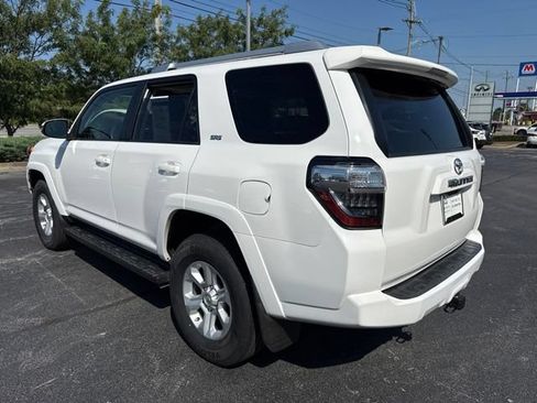Used 2017 Toyota 4Runner SR5 Premium AWD/4WD image 17