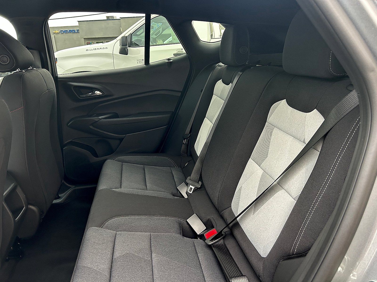 New 2026 Chevrolet Trax RS w/ Sunroof Package FWD image 20