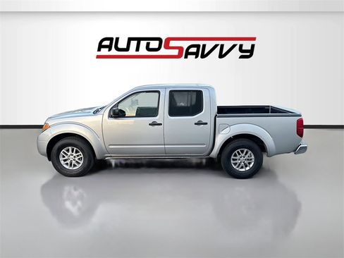 Used 2019 Nissan Frontier SV image 4