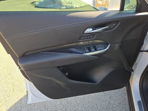 Used 2020 Cadillac XT4 Sport w/ Cold Weather Package image 22