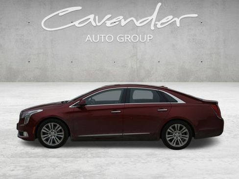 Used 2019 Cadillac XTS Luxury image 4