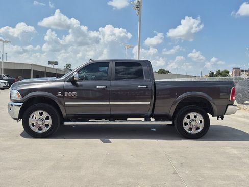 Used 2018 RAM 2500 Laramie AWD/4WD image 3