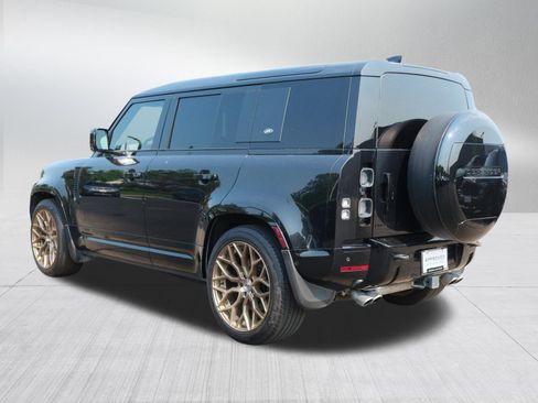 Certified 2023 Land Rover Defender 110 V8 AWD/4WD image 3