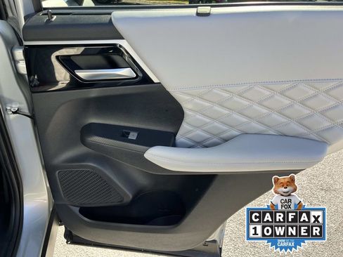 Used 2024 Mitsubishi Outlander SEL image 22