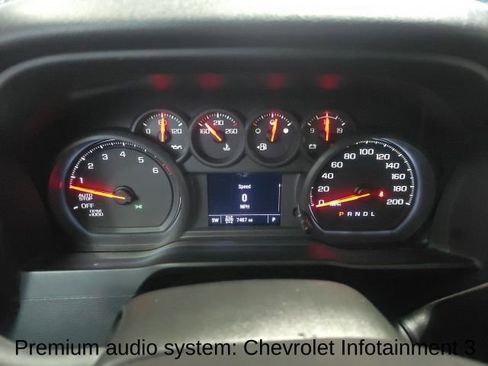 Used 2024 Chevrolet Silverado 1500 W/T w/ Z71 Off-Road Package image 11