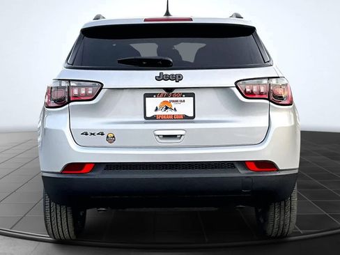 New 2026 Jeep Compass Latitude image 5