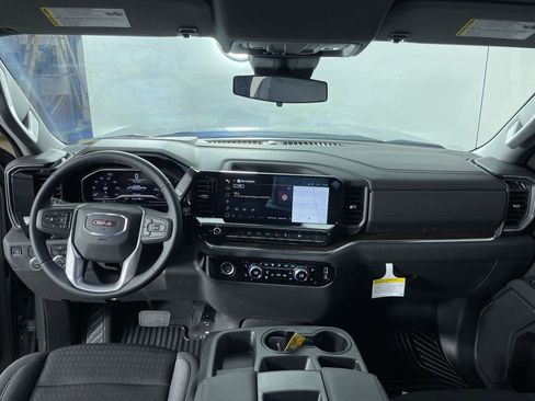 Used 2024 GMC Sierra 1500 SLE image 20