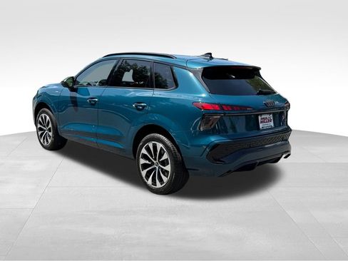 New 2026 Audi Q3 quattro 2.0T AWD/4WD image 5