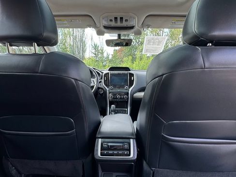 Used 2019 Subaru Ascent Limited AWD/4WD image 41