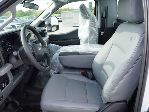 New 2026 Ford F250 XL AWD/4WD image 12