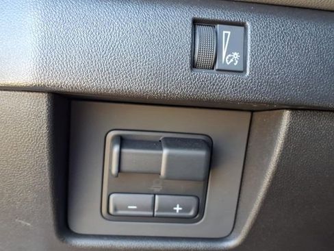 Used 2024 Chevrolet Colorado ZR2 w/ ZR2 Bison Edition image 18