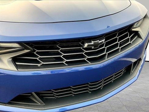 Used 2021 Chevrolet Camaro LT RWD image 30