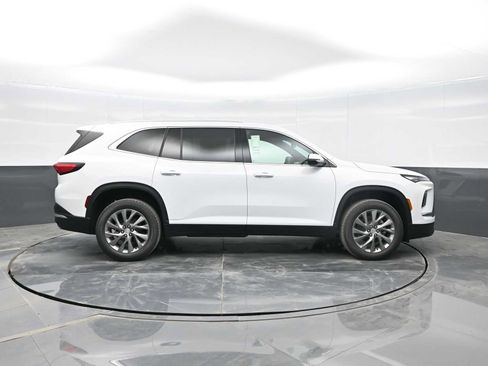 New 2026 Buick Enclave Preferred w/ Power Package image 8