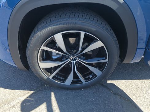 New 2026 Volkswagen Atlas Cross Sport SEL Premium R-Line image 25