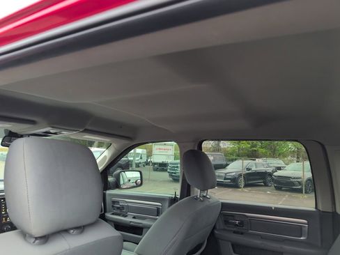 Used 2019 RAM 1500 Classic SLT w/ Luxury Group AWD/4WD image 20