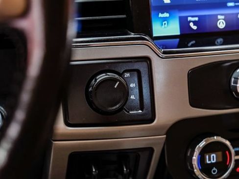Used 2022 Ford F350 Lariat w/ Lariat Ultimate Package AWD/4WD image 31