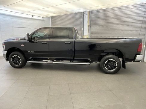 Certified 2025 RAM 2500 Laramie AWD/4WD image 10