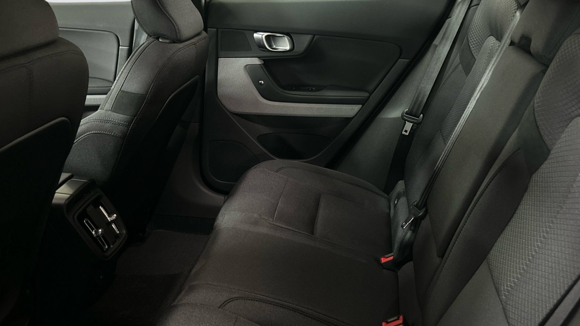 Used 2023 Polestar Polestar 2 AWD/4WD image 18