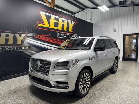 Used 2019 Lincoln Navigator Reserve AWD/4WD image 1