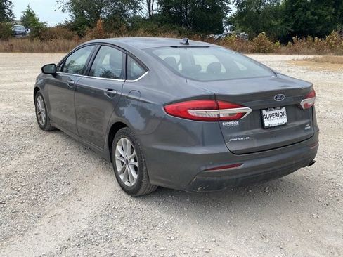 Used 2020 Ford Fusion SE FWD image 7