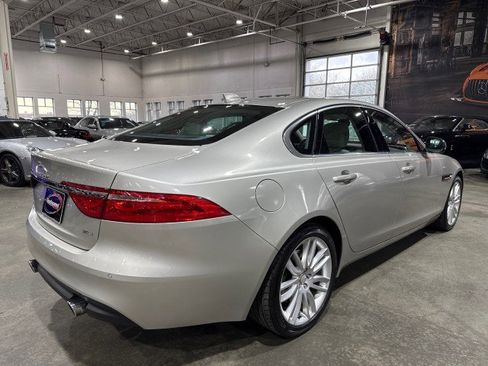 Used 2017 Jaguar XF Prestige image 36