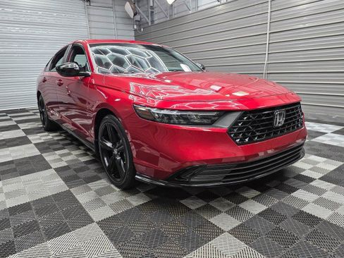 Used 2024 Honda Accord Sport image 5