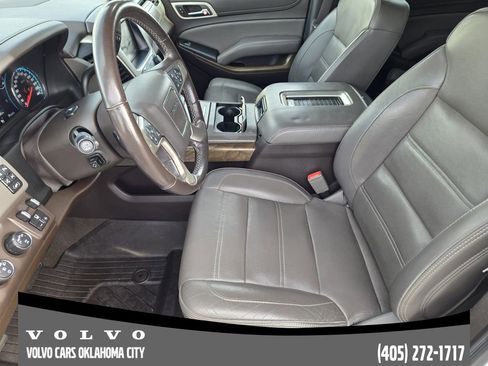 Used 2020 GMC Yukon XL Denali w/ Denali Premium Package image 14