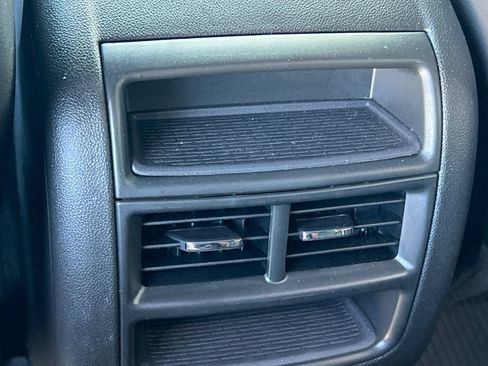 Used 2025 Cadillac XT5 Luxury w/ LPO, Floor Liner Package FWD image 40