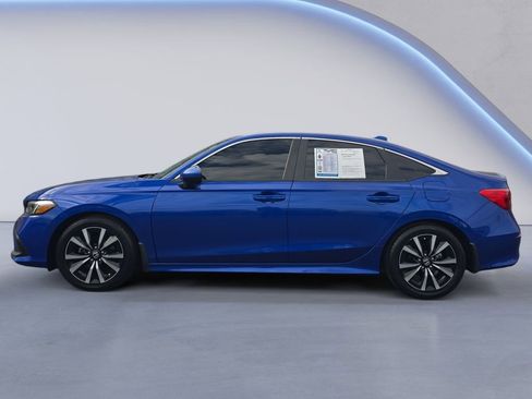 Used 2022 Honda Civic EX image 2