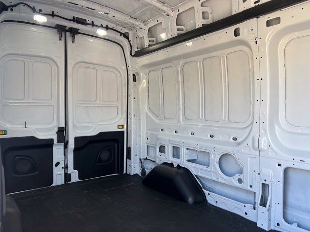 Used 2023 Ford Transit 250 148 High Roof RWD image 13